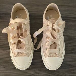 Converse Women's Cream Lace Sneakers